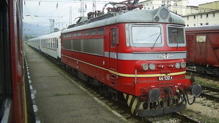 Затворена е ж.п. линията Русе - Каспичан - Варна