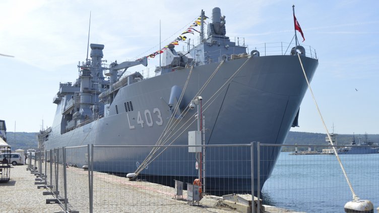 Турският учебен кораб „Санджактар” пристигна на посещение