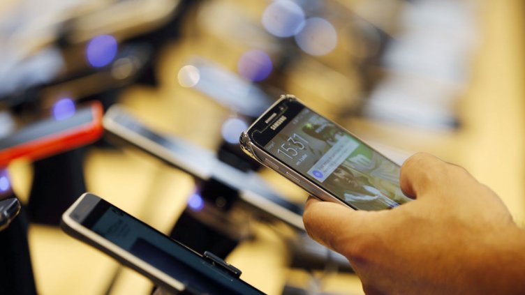 Мобилният интернет в роуминг поевтинява