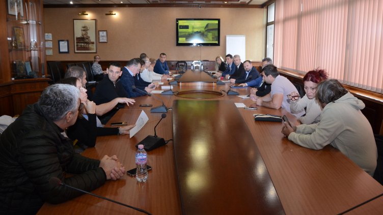 Жителите на "Пчелина" се запознаха с проекта за разширение на ул. "Прилеп"