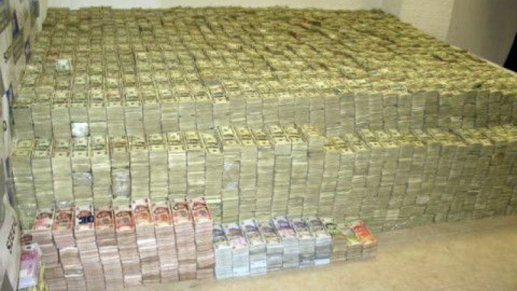 Незаконни 25 млрд. долара изтекли от България за 10 г.