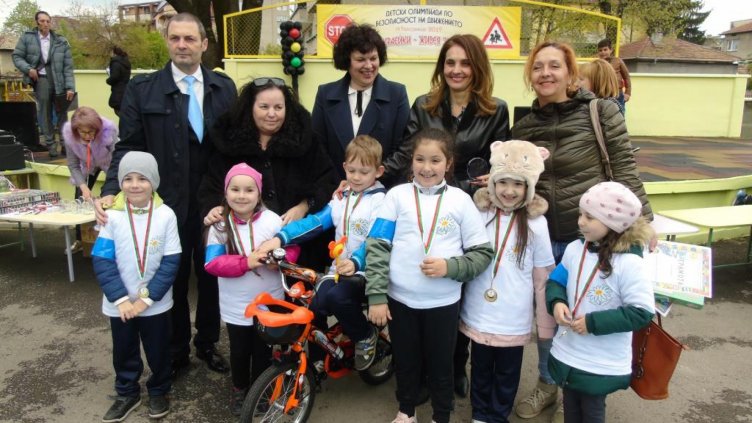 Деца от ДГ № 38 „Маргаритка” – Варна спечелиха Голямата награда в Детска олимпиада по безопасно движение по пътищата