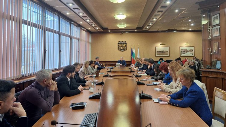 Община Варна търси подходящи терени за нови детски площадки