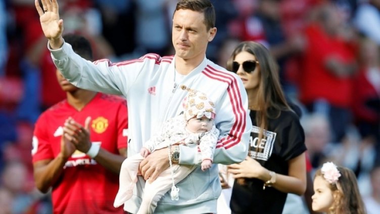 Манчестър Юнайтед пробутва Матич на Интер и Милан