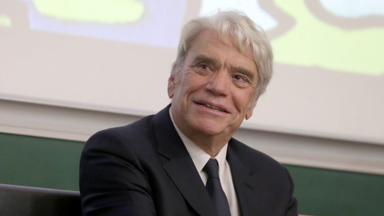 Почина френският магнат Бернар Тапи