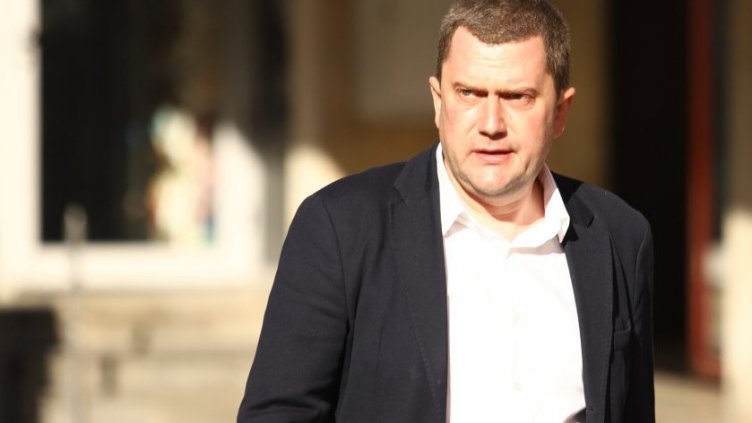 Кметът и още 50 червени от Перник напускат БСП