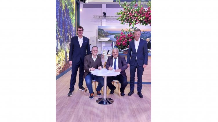 SunExpress подновява полетите си до летищата Бургас и Варна