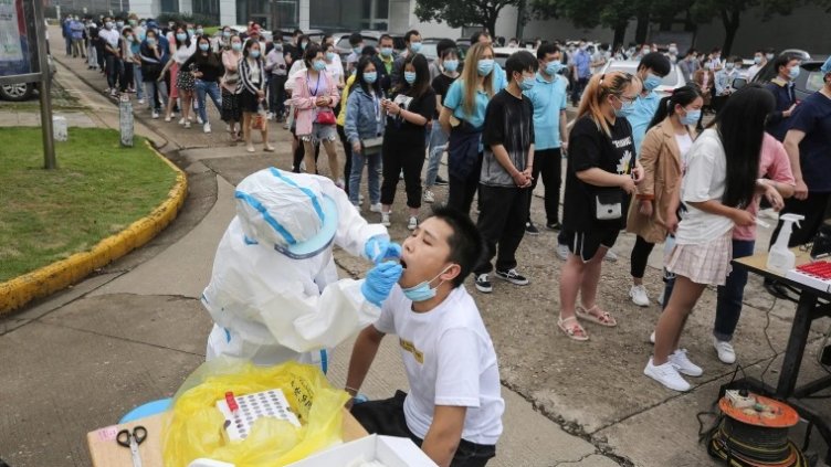 В Китай се засилва недоволството срещу ковид ограниченията