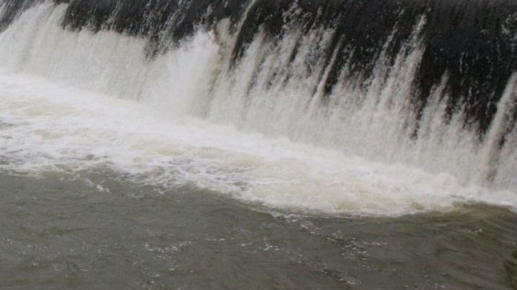 Прелива язовирът край Тутраканци, евакуират хора