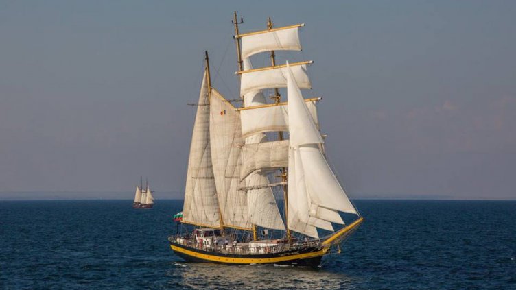 „Роял Хелена“ отплава за най-бляскавите морски празници в Европа