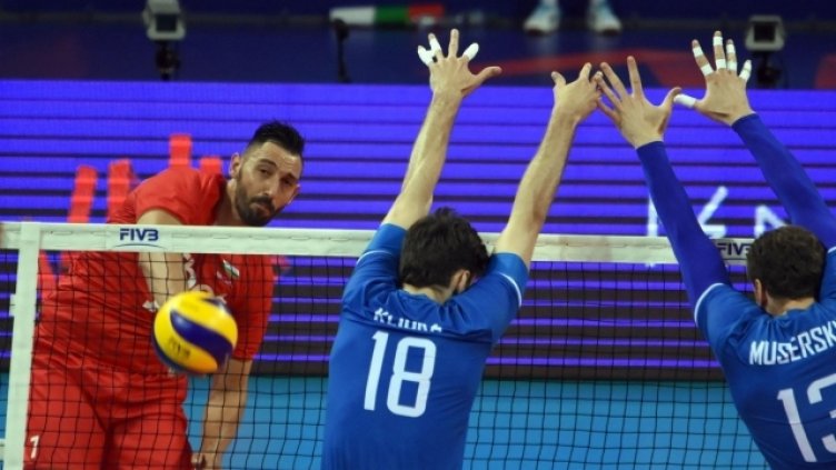 Националите по волейбол загубиха от Русия