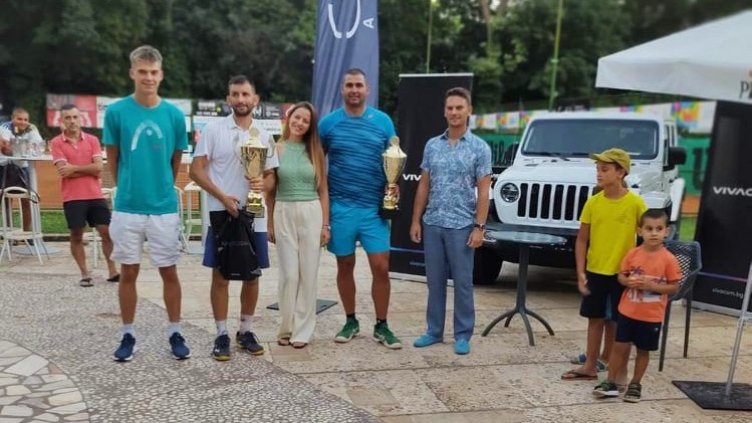 Александър Лазов и Александър Асенов спечелиха тенис Купата на кмета на Варна