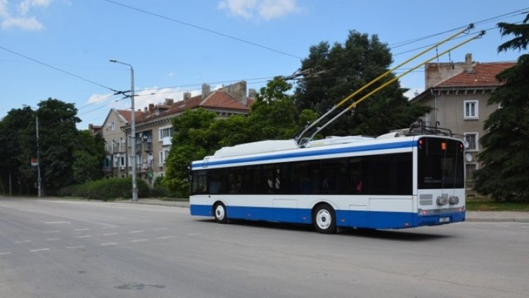 Възстановяват движението на тролейбус №83 от понеделник