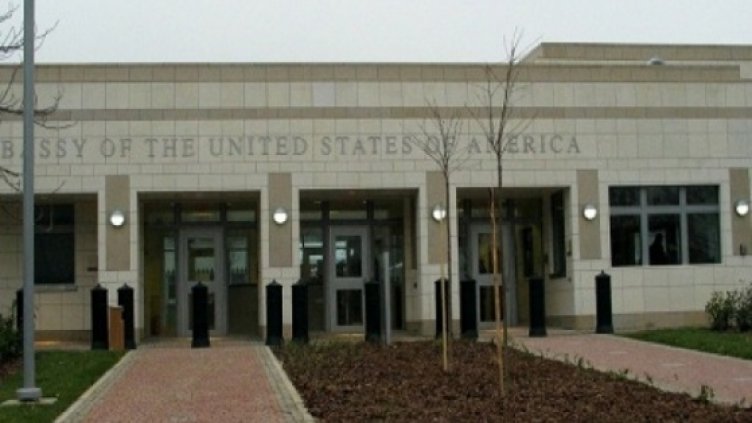 Заплашиха с бомби посолствата на Франция и САЩ у нас