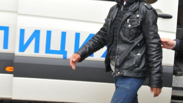 21 имигранти са задържани край Брезник