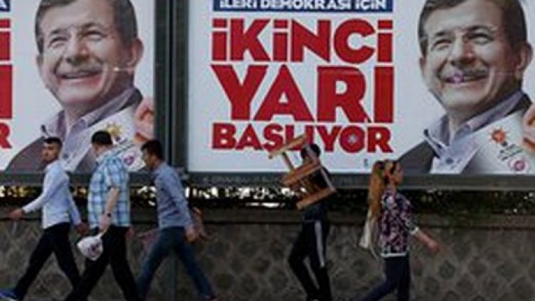 Турция се подготвя утре за важни парламентарни избори