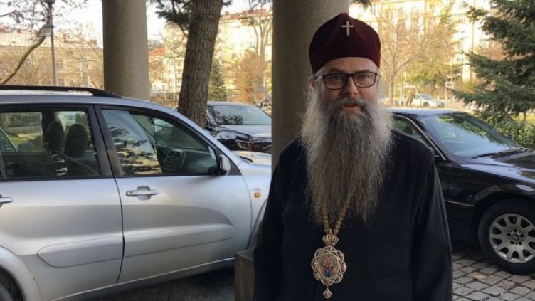 Пловдивският митрополит Николай разпореди Цветница и Великден извън храмовете