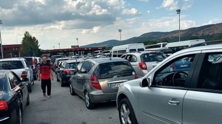 Трафикът на "Кулата-Промахон" става все по-интензивен 