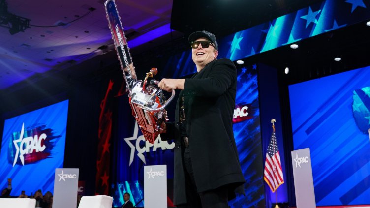 Мъск обеща роботизирани таксита за половината американци 