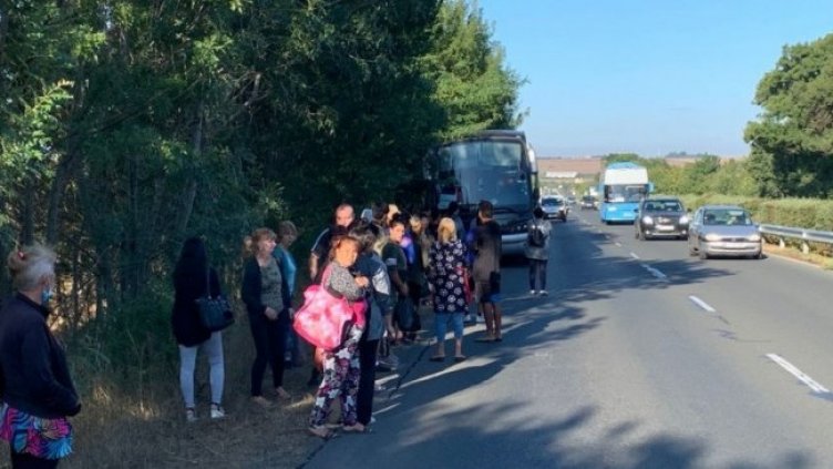 Пишман шофьорка, помете водач на аварирал автобус