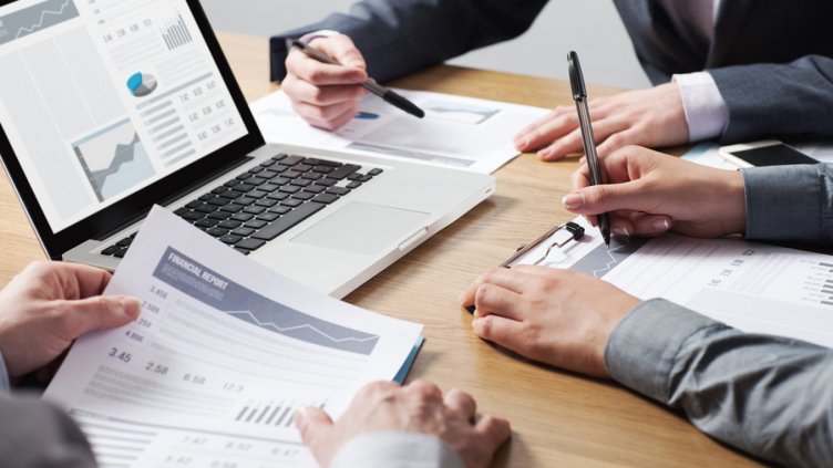 Икономисти, инженери, готвачи... Още ли ги търси бизнесът?