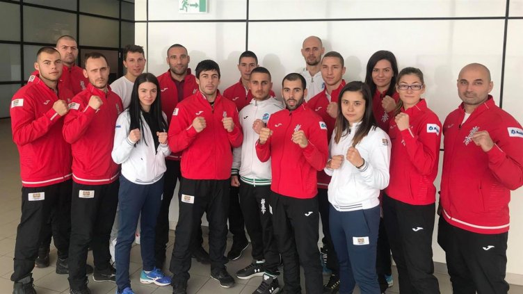 Националите ни по киокушин тръгнаха за мондиала в Казахстан