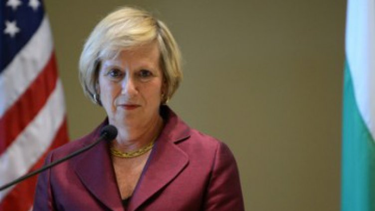 Посланик Марси Рийс се пенсионира връща във Вашингтон