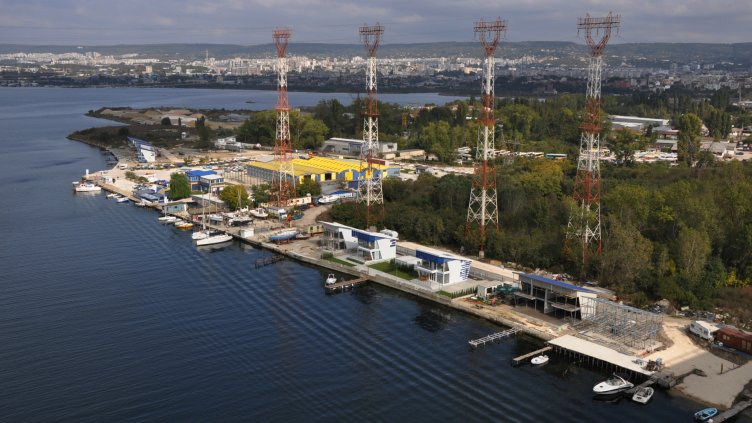 снимки: Пламен Гутинов