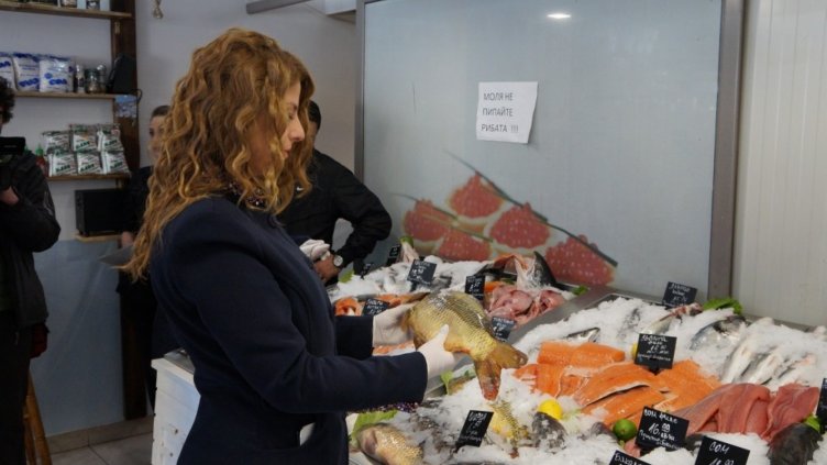 БАБХ проверява пазарите – 190 кг храни за унищожаване  