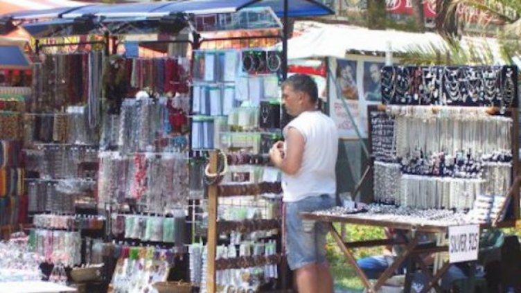 300 незаконни обекта са изникнали това лято в Слънчев бряг