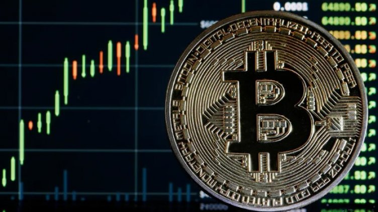 Цената на биткойна отново подлудя