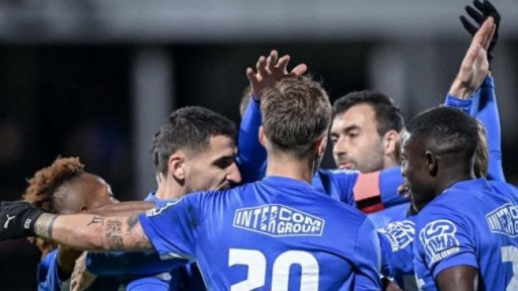 Спартак поведе с 2:0 на ЦСКА, но допусна пълен обрат и е аут за Купата