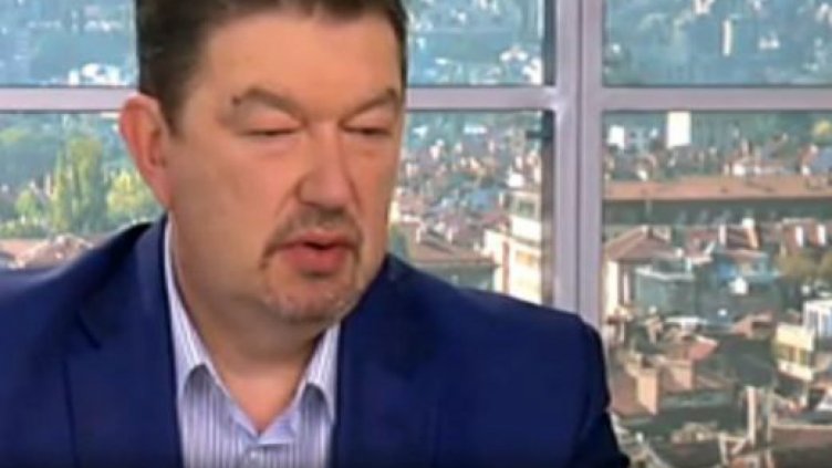 Адвокатът на Цветан Василев: Той няма да си дойде утре