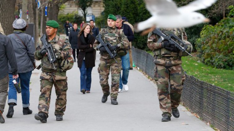 Двама от терористите ясни - французин и сириец