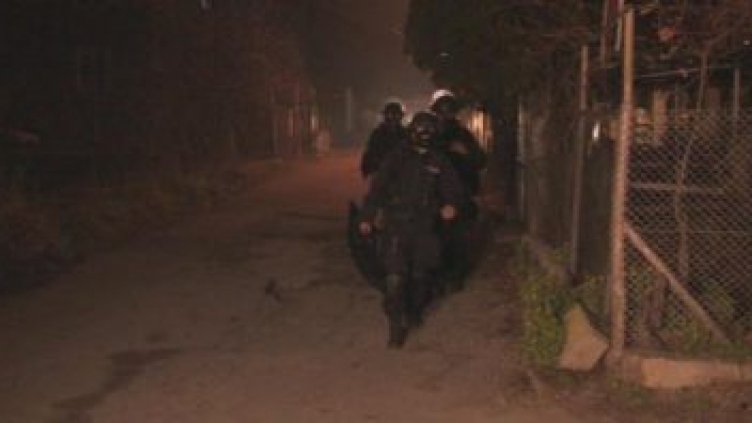 Драмата в Горна баня свърши! След намесата на &bdquo;Кобра&ldquo; обезвредиха стрелеца