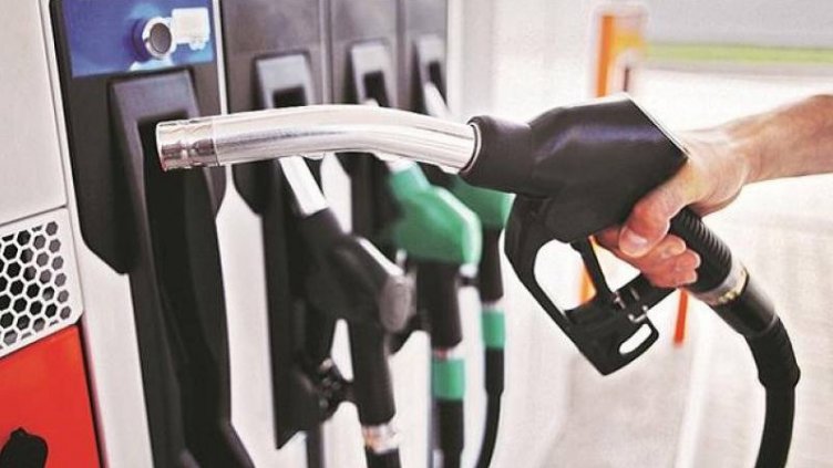 Подарък за Коледа: Горивата падат с 15 стотинки/литър. Дизелът под 3 лв.