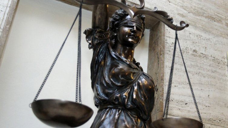 Условно осъдиха мъже, хванати да шофират след употреба на алкохол и трева