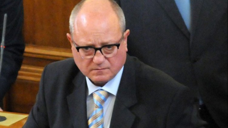 Танев иска цивилизовано решение в Свищов