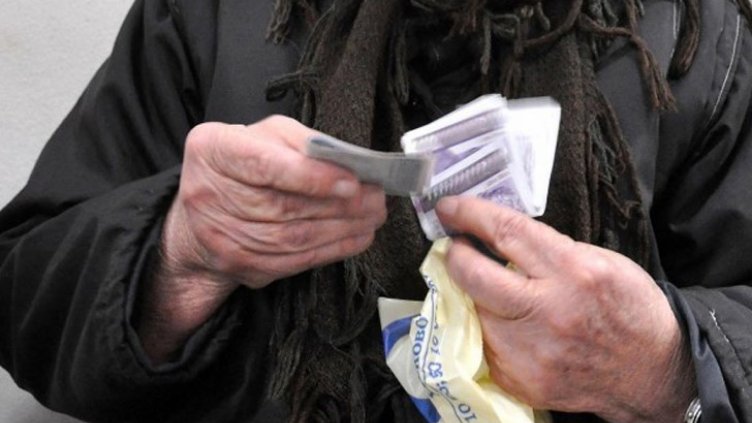 Социалната пенсия за старост става по-висока от 1 юли