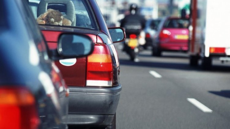 Готвят забрана за колите с десен волан в България