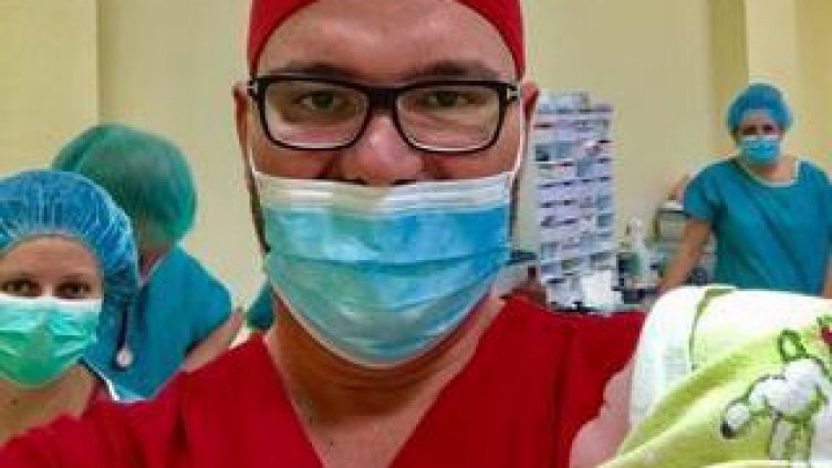 Д-р Енчев изписа тържествено дъщеричката си София