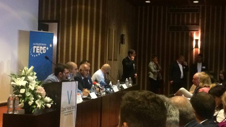 Бойко Борисов: Защо да купуваме най-скъпата техника за модернизацията на армията?