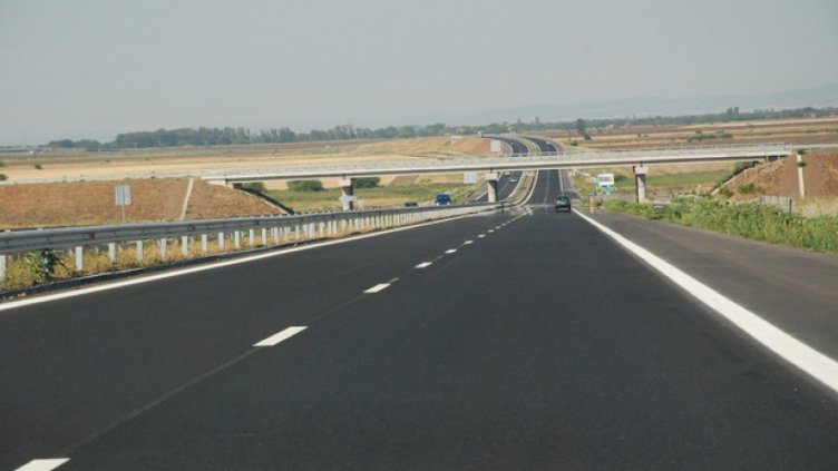 Ограничиха движението по участък от АМ „Тракия”