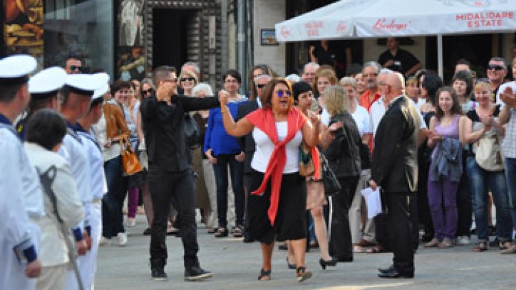 Отмениха тържественото откриване на „Любовта е лудост”, заради трагедията в „Аспарухово”