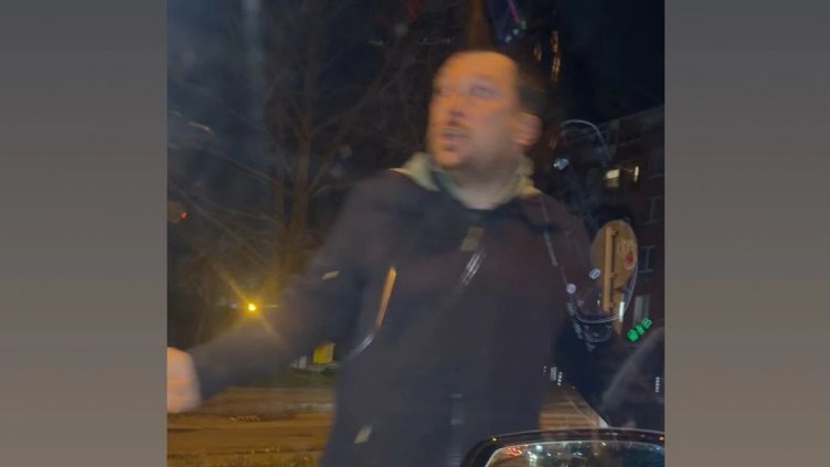 Агресия на пътя във Варна: Мъж нападна шофьорка, защото спазва правилника ВИДЕО