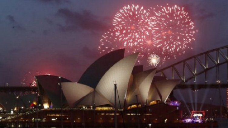 Сидни се готви за грандиозна заря! Цената - $4,2 за 8 тона фойерверки 