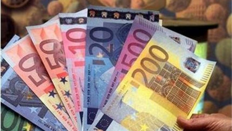 Гръцката полиция разкри схема за данъчни измами с оперативен център в България
