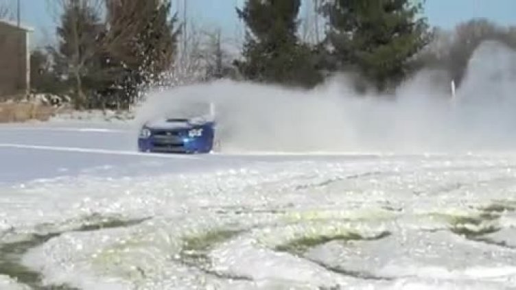 Дрифтъри попречили за почистването на път край Варна