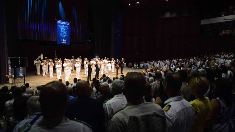 Наградиха изявени военнослужещи на ВМС