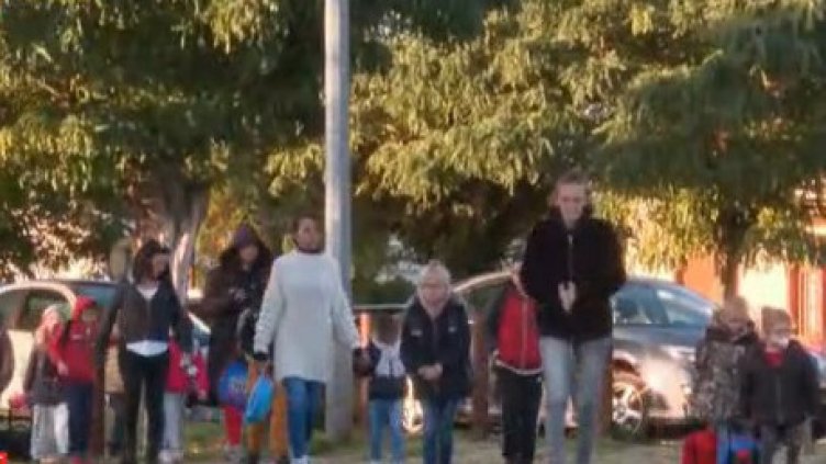 Деца учат при 13 градуса температура във Франция